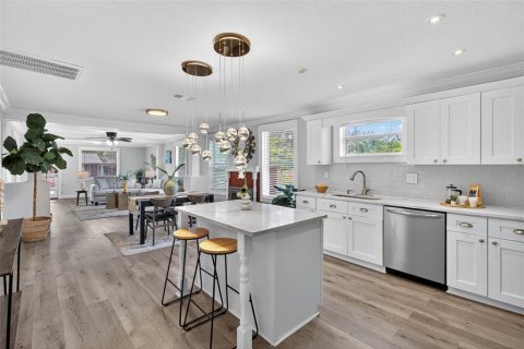 Купить виллу или дом в Тампа, Флорида 3 комнаты, 120.77м2, № 1824625 - фото 7