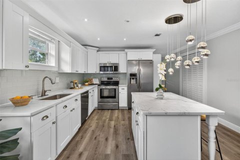 Купить виллу или дом в Тампа, Флорида 3 комнаты, 120.77м2, № 1824625 - фото 8
