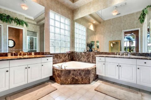 Villa ou maison à vendre à West Palm Beach, Floride: 3 chambres, 177.16 m2 № 1966551 - photo 13