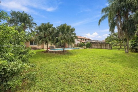 Villa ou maison à vendre à Davie, Floride: 4 chambres, 246.01 m2 № 2401452 - photo 30