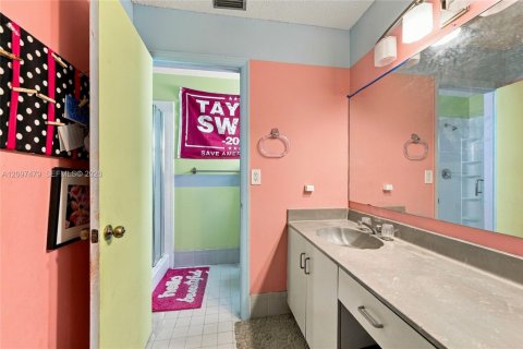 Villa ou maison à vendre à Davie, Floride: 4 chambres, 246.01 m2 № 2401452 - photo 19