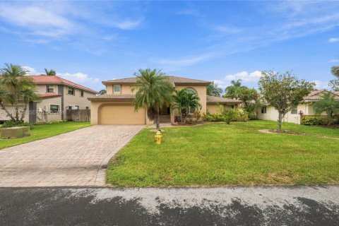 Villa ou maison à vendre à Davie, Floride: 4 chambres, 246.01 m2 № 2401452 - photo 5