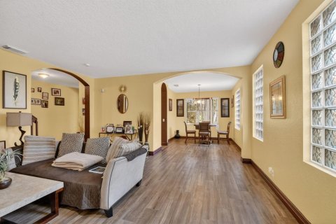 Villa ou maison à vendre à West Palm Beach, Floride: 5 chambres, 296.36 m2 № 2078172 - photo 19