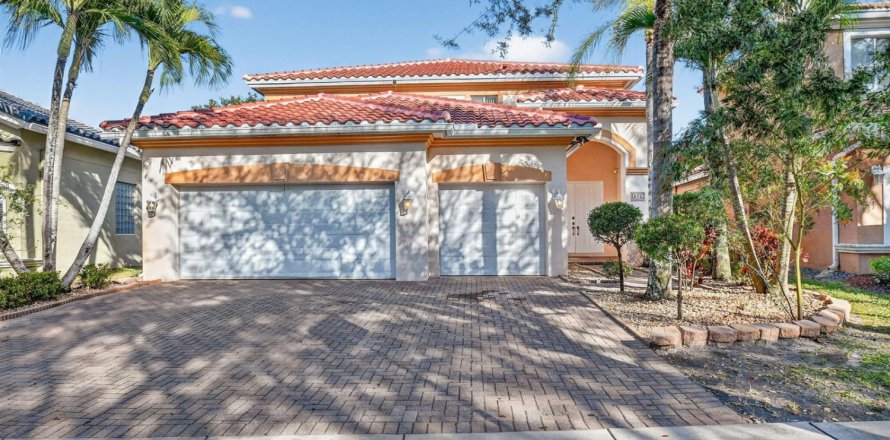 Villa ou maison à West Palm Beach, Floride 5 chambres, 296.36 m2 № 2078172