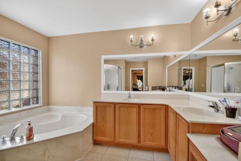 Villa ou maison à vendre à West Palm Beach, Floride: 5 chambres, 296.36 m2 № 2078172 - photo 11