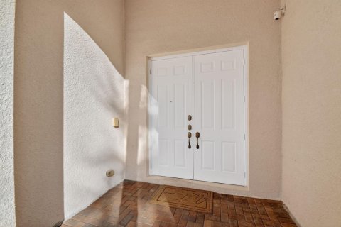 Villa ou maison à vendre à West Palm Beach, Floride: 5 chambres, 296.36 m2 № 2078172 - photo 16