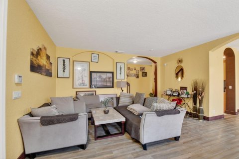 Villa ou maison à vendre à West Palm Beach, Floride: 5 chambres, 296.36 m2 № 2078172 - photo 18