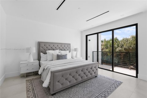 Townhouse in Fort Lauderdale, Florida 4 bedrooms, 323.86 sq.m. № 1731764 - photo 15