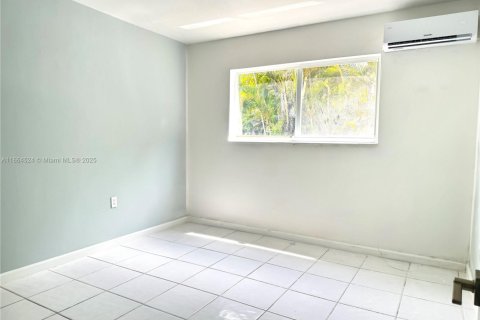 Copropriété à louer à South Miami, Floride: 1 chambre, 47.38 m2 № 1892624 - photo 2