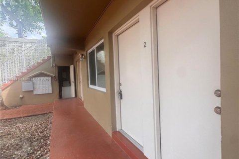 Copropriété à louer à South Miami, Floride: 1 chambre, 47.38 m2 № 1892624 - photo 8
