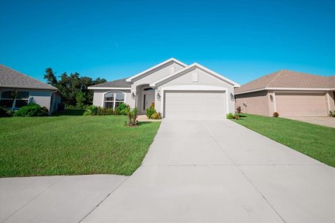 House in North Port, Florida 4 bedrooms, 167.5 sq.m. № 2415113 - photo 3