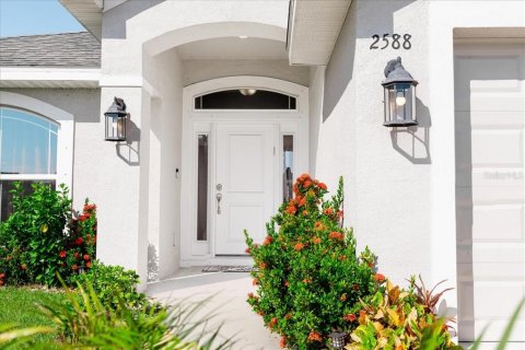 House in North Port, Florida 4 bedrooms, 167.5 sq.m. № 2415113 - photo 5