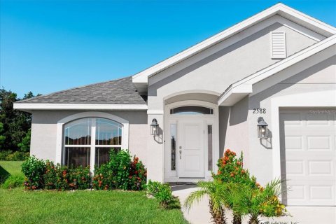 House in North Port, Florida 4 bedrooms, 167.5 sq.m. № 2415113 - photo 4