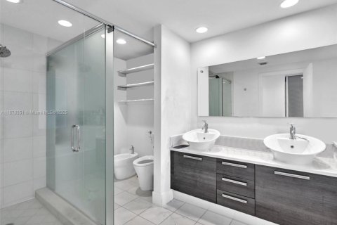 Купить кондоминиум в Авентура, Флорида 2 спальни, 144.18м2, № 1895558 - фото 27