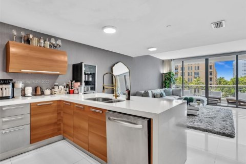 Купить кондоминиум в Авентура, Флорида 2 спальни, 144.18м2, № 1895558 - фото 7