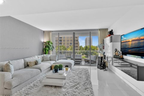 Купить кондоминиум в Авентура, Флорида 2 спальни, 144.18м2, № 1895558 - фото 3