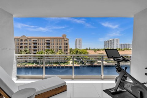 Купить кондоминиум в Авентура, Флорида 2 спальни, 144.18м2, № 1895558 - фото 22