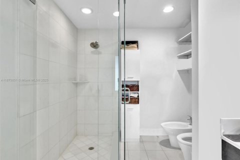 Купить кондоминиум в Авентура, Флорида 2 спальни, 144.18м2, № 1895558 - фото 28