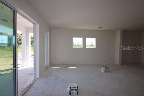 Купить виллу или дом в Парриш, Флорида 6 комнат, 181.62м2, № 2220300 - фото 10