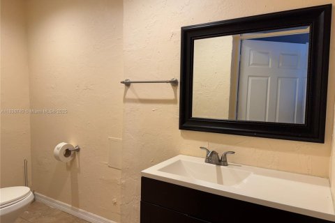 Immobilier commercial à vendre à Miami, Floride № 1981293 - photo 7