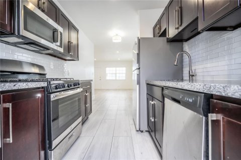 Appartement à louer à Miami Beach, Floride: 1 chambre, 60.39 m2 № 1983698 - photo 8