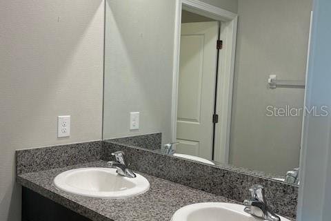 Casa en alquiler en Riverview, Florida, 5 dormitorios, 210.33 m2 № 1870637 - foto 3