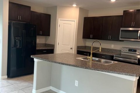 Casa en alquiler en Riverview, Florida, 5 dormitorios, 210.33 m2 № 1870637 - foto 13