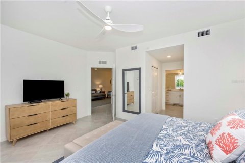 Condo in Venice, Florida, 2 bedrooms in WELLEN PARK  № 1831192 - photo 28