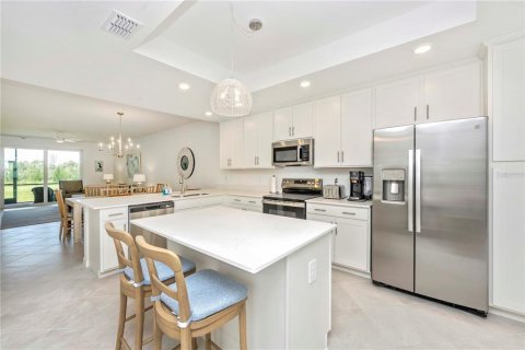 Condo in Venice, Florida, 2 bedrooms in WELLEN PARK  № 1831192 - photo 3