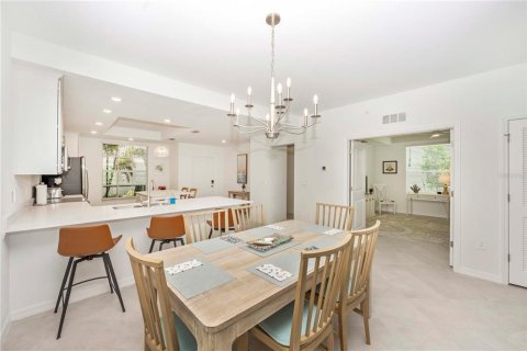 Condo in Venice, Florida, 2 bedrooms in WELLEN PARK  № 1831192 - photo 14