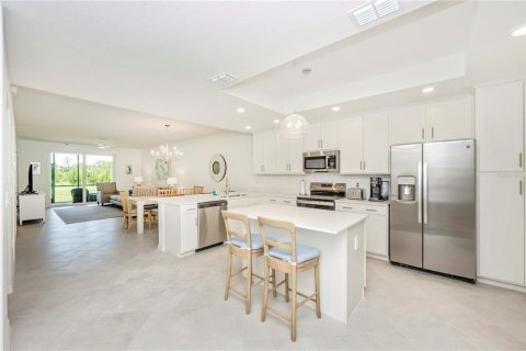 Condo in Venice, Florida, 2 bedrooms in WELLEN PARK  № 1831192 - photo 8