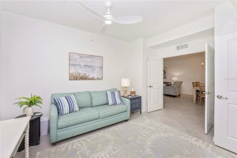Condo in Venice, Florida, 2 bedrooms in WELLEN PARK  № 1831192 - photo 25