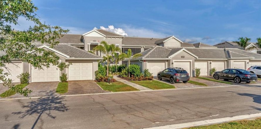 Condo in Punta Gorda, Florida, 2 bedrooms  № 1760382