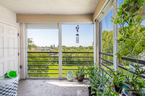 Copropriété à louer à Boca Raton, Floride: 2 chambres, 83.61 m2 № 1875263 - photo 1