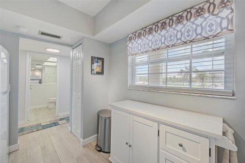 Купить кондоминиум в Ларго, Флорида 5 комнат, 79.9м2, № 1515657 - фото 14