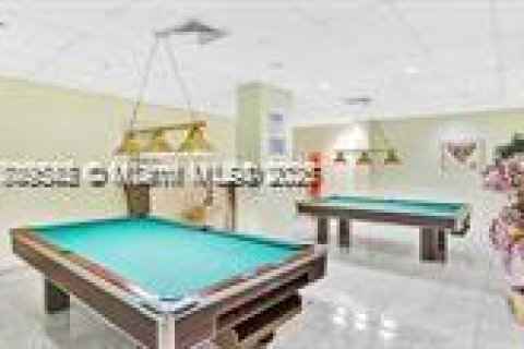Condo in Sunny Isles Beach, Florida, 2 bedrooms  № 1755751 - photo 22