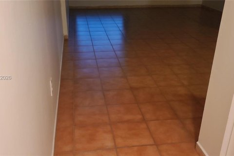 Copropriété à louer à Miami, Floride: 1 chambre, 78.04 m2 № 2008489 - photo 14