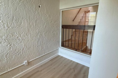 Copropriété à louer à Miami, Floride: 1 chambre, 78.04 m2 № 2008489 - photo 21