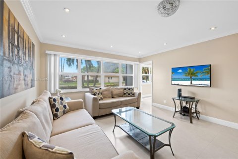 Copropriété à louer à Hallandale Beach, Floride: 1 chambre, 71.53 m2 № 1951845 - photo 7