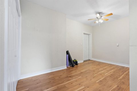 Casa en alquiler en Saint Petersburg, Florida, 3 dormitorios, 138.42 m2 № 1902158 - foto 19