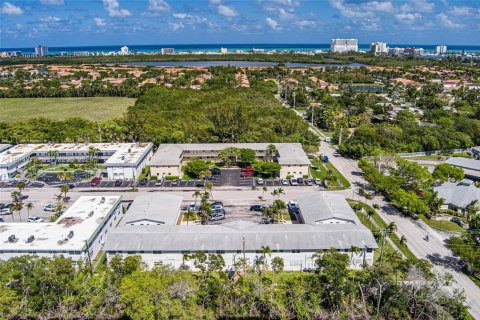Condo in Hollywood, Florida, 1 bedroom  № 2058498 - photo 26
