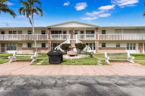 Condo in Hollywood, Florida, 1 bedroom  № 2058498