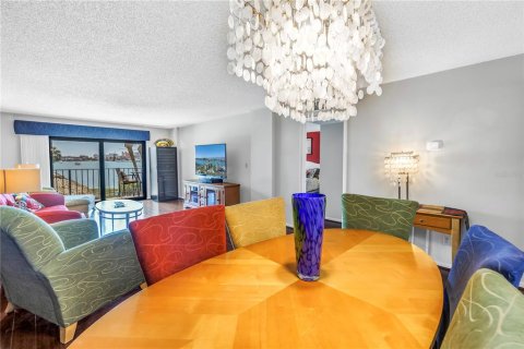 Condo in Clearwater, Florida, 2 bedrooms  № 1628749 - photo 11