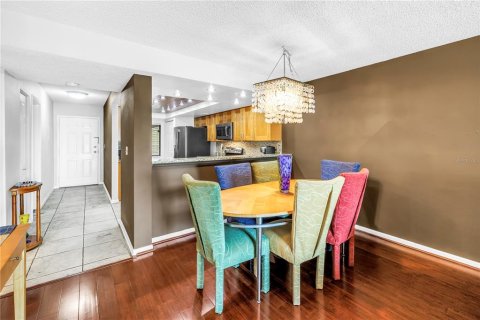 Condo in Clearwater, Florida, 2 bedrooms  № 1628749 - photo 12