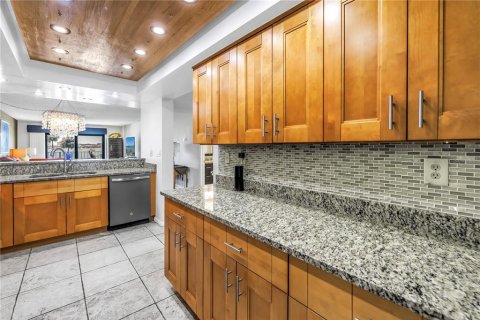 Condo in Clearwater, Florida, 2 bedrooms  № 1628749 - photo 14