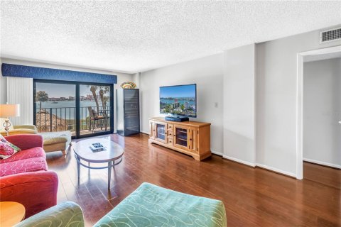 Condo in Clearwater, Florida, 2 bedrooms  № 1628749 - photo 5