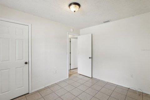 Apartamento en alquiler en Winter Haven, Florida, 2 dormitorios, 72 m2 № 1901111 - foto 11
