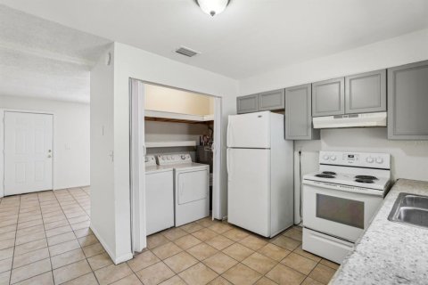 Apartamento en alquiler en Winter Haven, Florida, 2 dormitorios, 72 m2 № 1901111 - foto 5