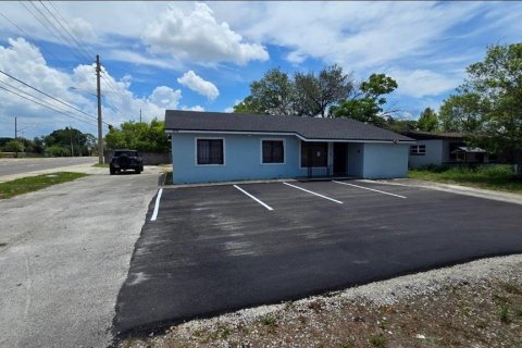 Propiedad comercial en venta en Orlando, Florida, 129.04 m2 № 1886986 - foto 1