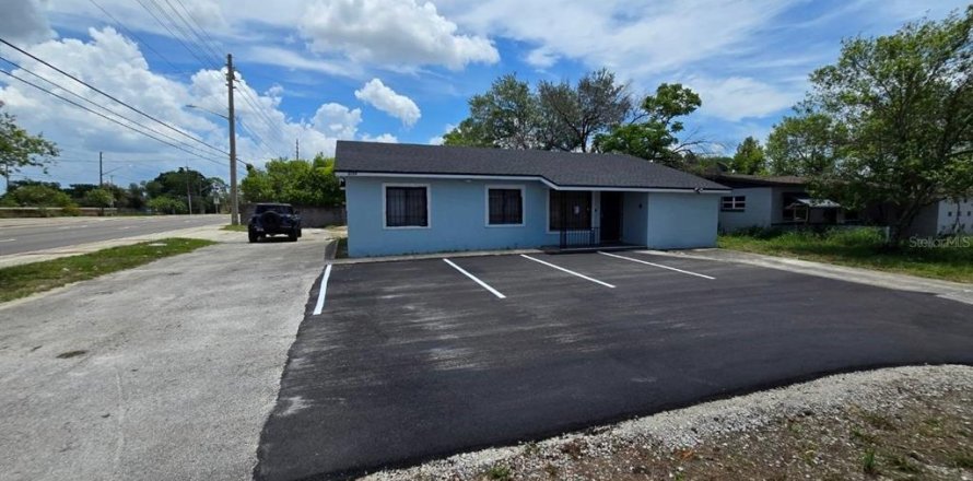 Propiedad comercial en Orlando, Florida 129.04 m2 № 1886986